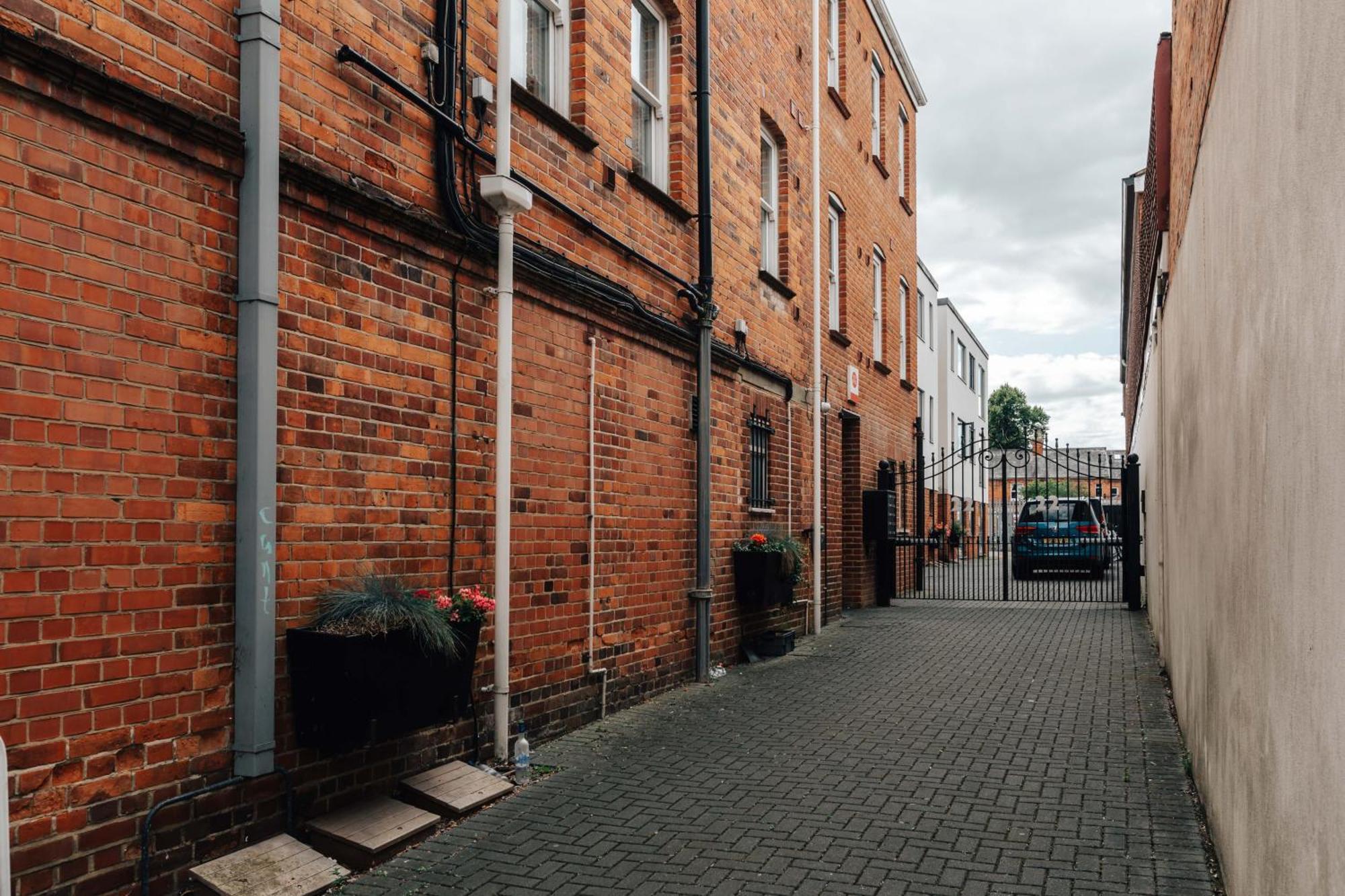 Henley Town Centre With Parking Apartment Exterior photo